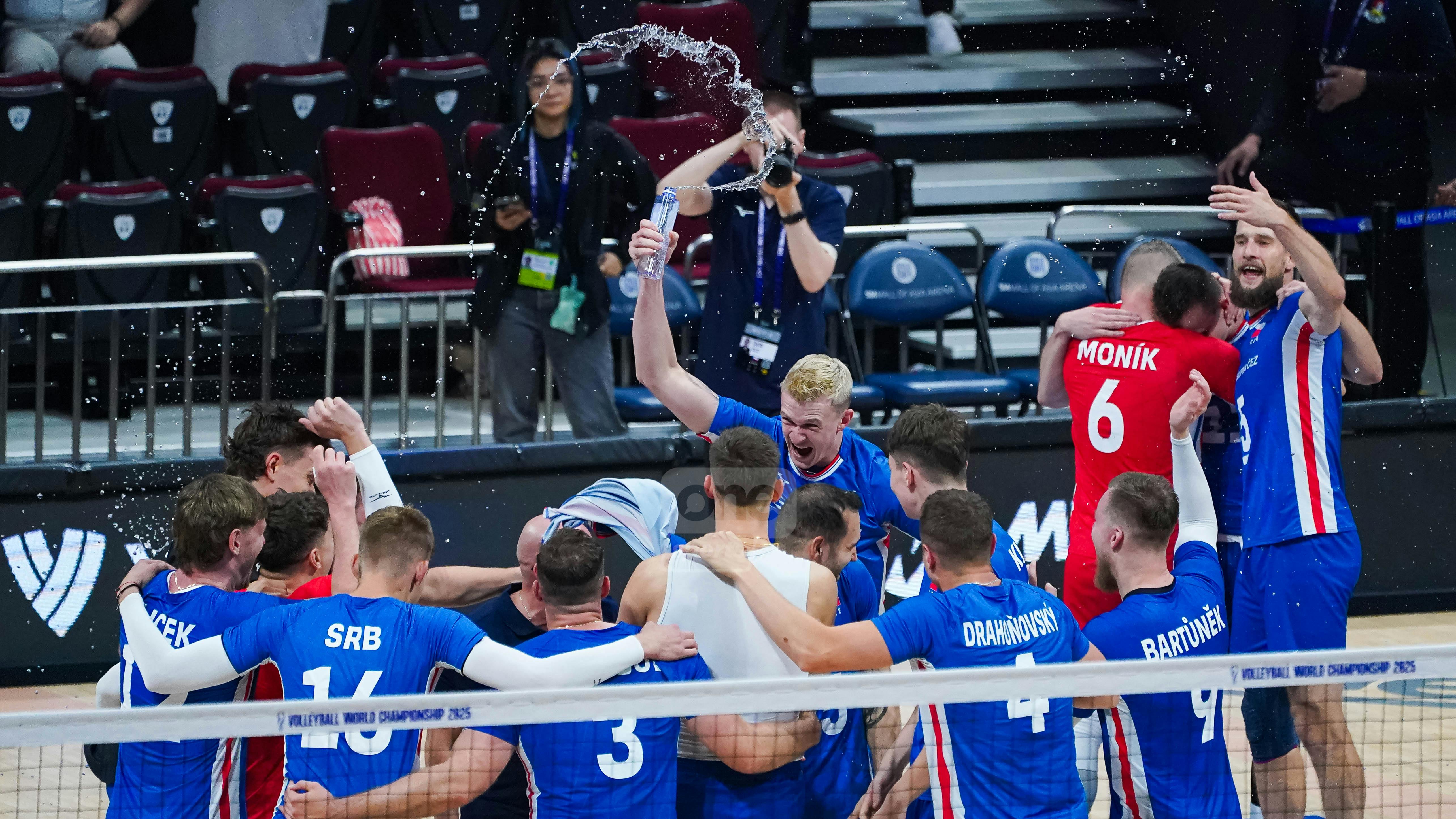 Czechia beats China, knocks out Brazil to reach FIVB World Championship Round of 16